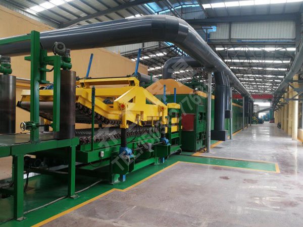 在高溫季節生產聚氨酯制品時添加專用延遲劑可以有效防止物料提前凝膠損失