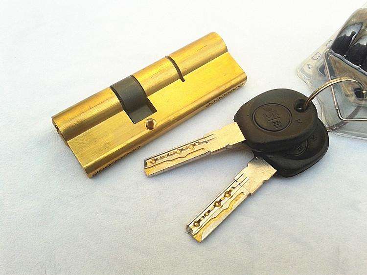 研究聚氨酯泡沫表皮增厚劑在解決雙組分自動(dòng)澆注機(jī)生產(chǎn)時(shí)表皮發(fā)粘現(xiàn)象的作用